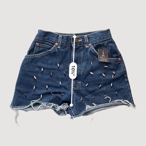 NWT 🗡️ spiked URBAN RENEWAL remade vintage LEE spike stud denim shorts. XS - Picture 10 of 14